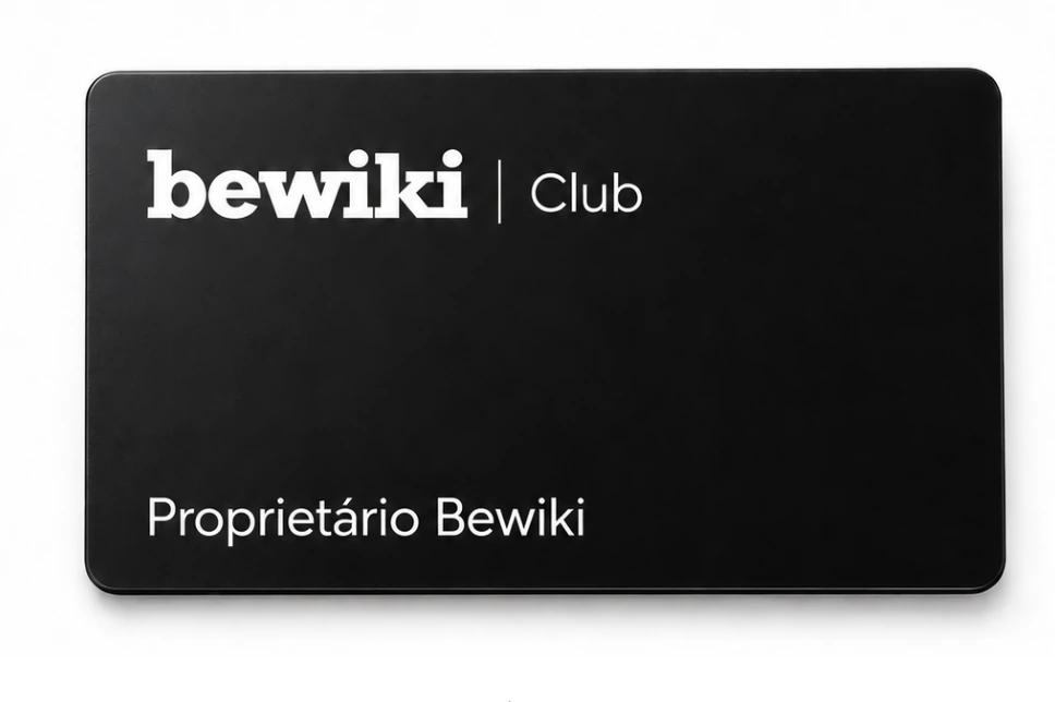 Mockup do cartão preto Clube Bewiki, identificado como Proprietário Bewiki